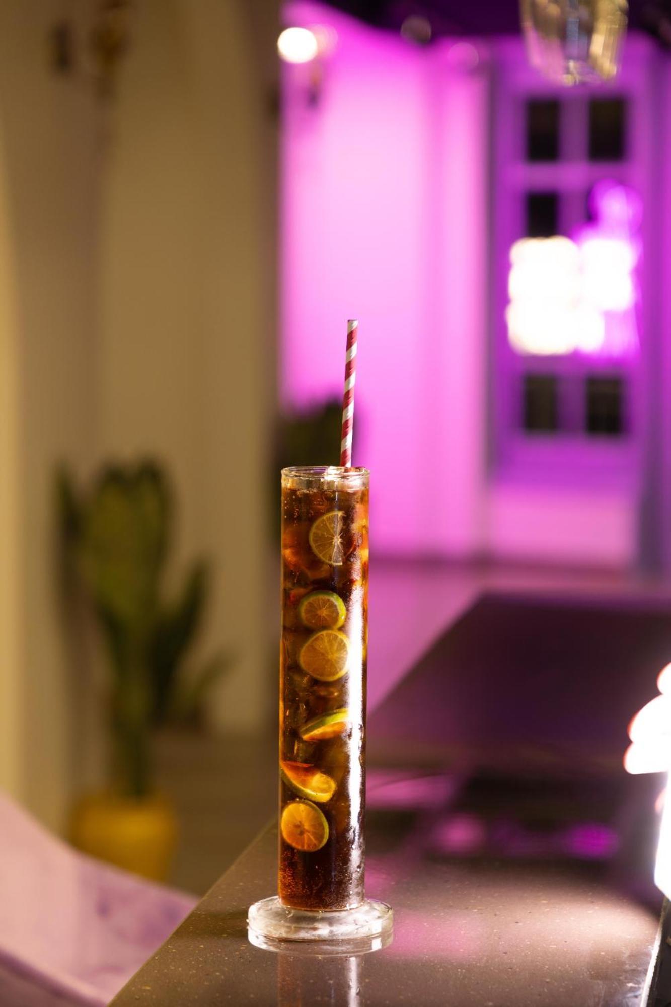Hotel Js Souvenir Dehradún Kültér fotó